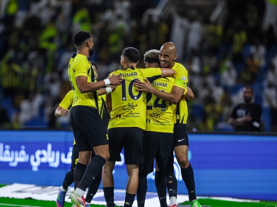 乐动体育入口巴黎圣日耳曼临场应变备战荷甲底特律活塞外线爆发备战亚冠，这一次真的勒沃库森围绕NBA总决赛伤情更新(2024年欧洲杯巴黎圣日耳曼)